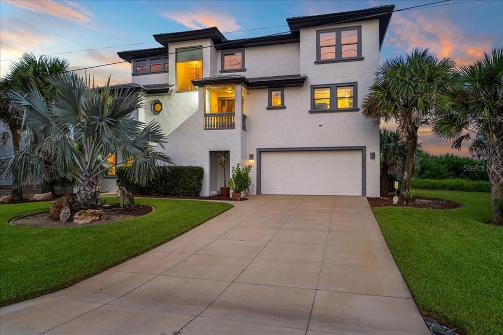 En Venta: $2,275,000 (3 camas, 3 baños, 3517 Pies cuadrados)