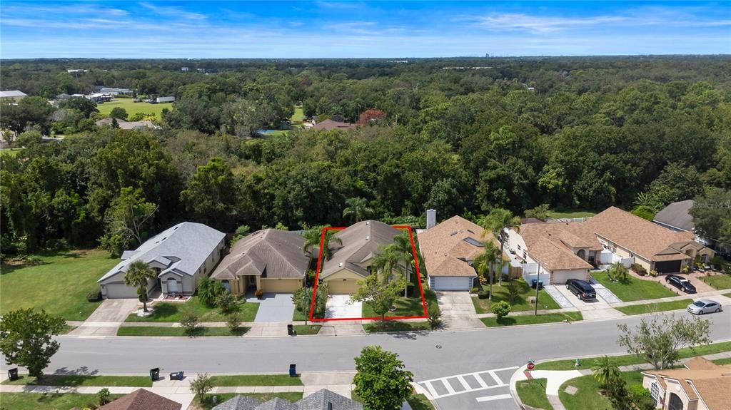 Activo con contrato: $405,000 (3 camas, 2 baños, 1696 Pies cuadrados)