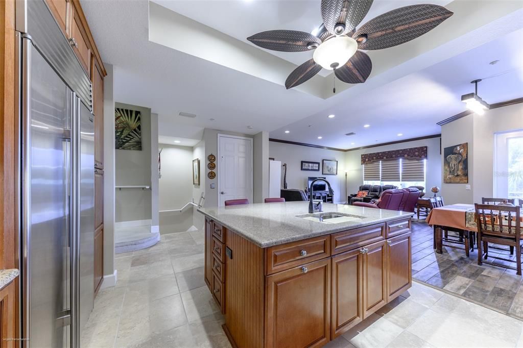 出租: $6,500 (3 贝兹, 3 浴室, 2399 平方英尺)