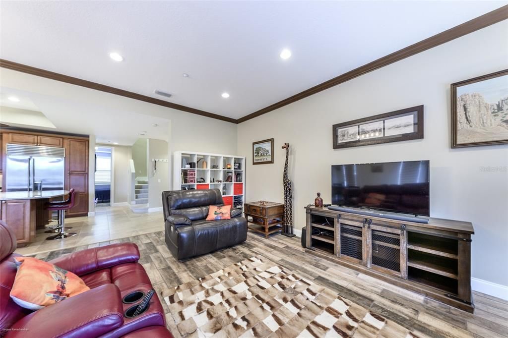 出租: $6,500 (3 贝兹, 3 浴室, 2399 平方英尺)