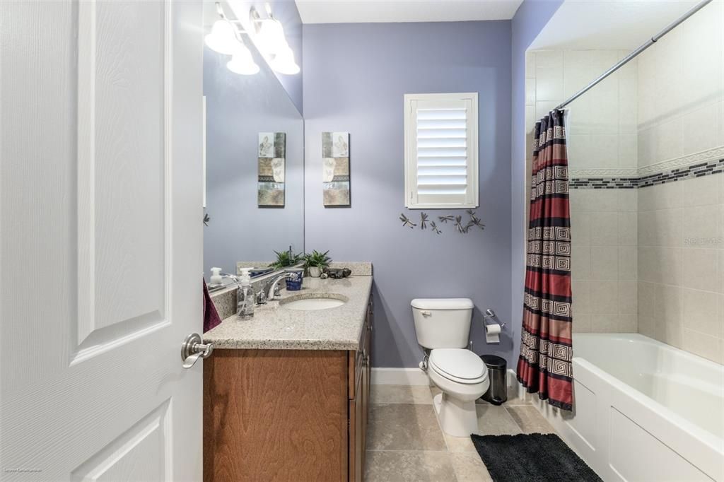 出租: $6,500 (3 贝兹, 3 浴室, 2399 平方英尺)