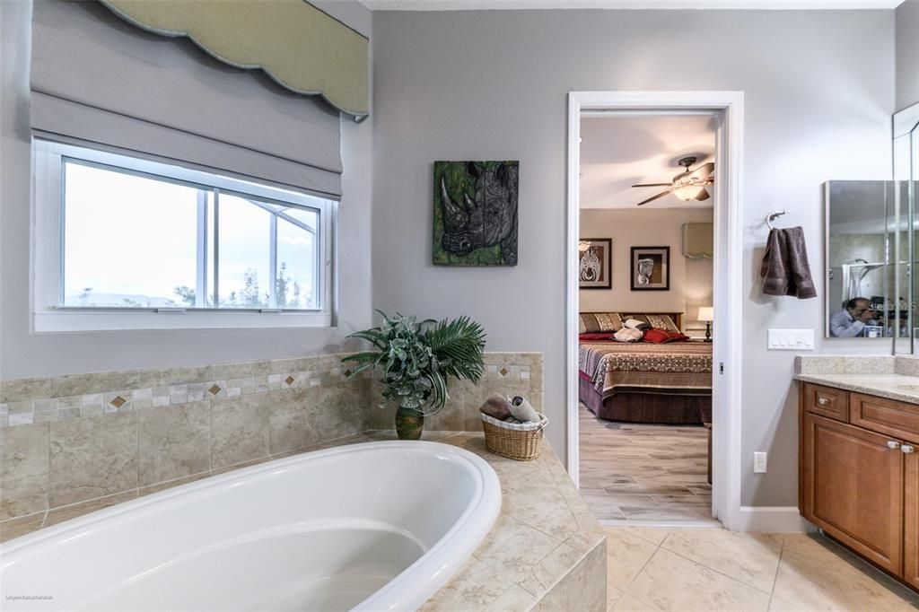 出租: $6,500 (3 贝兹, 3 浴室, 2399 平方英尺)