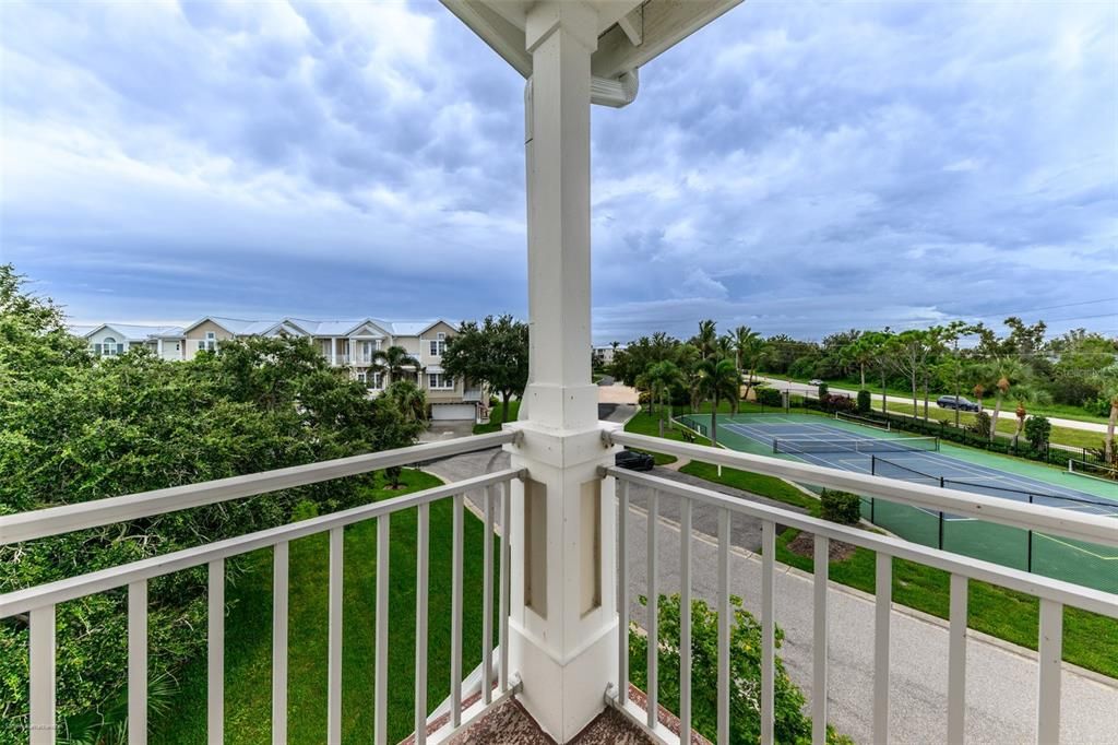 出租: $6,500 (3 贝兹, 3 浴室, 2399 平方英尺)