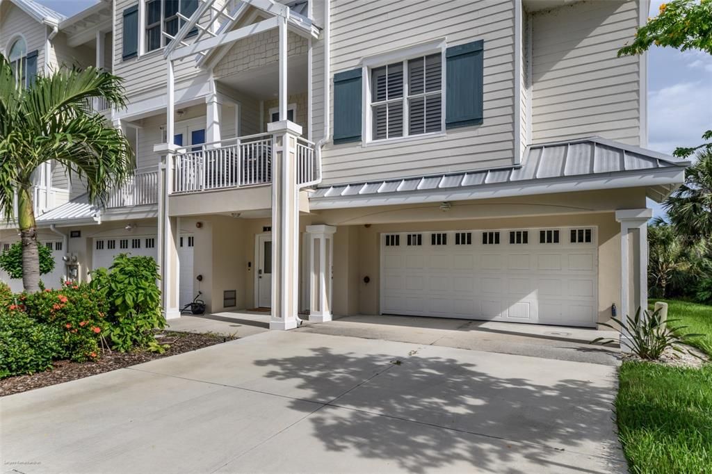 出租: $6,500 (3 贝兹, 3 浴室, 2399 平方英尺)