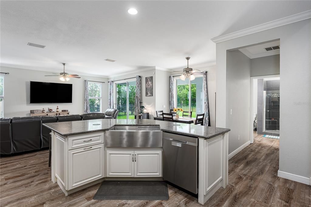 Active With Contract: $449,000 (5 beds, 3 baths, 3443 Square Feet)