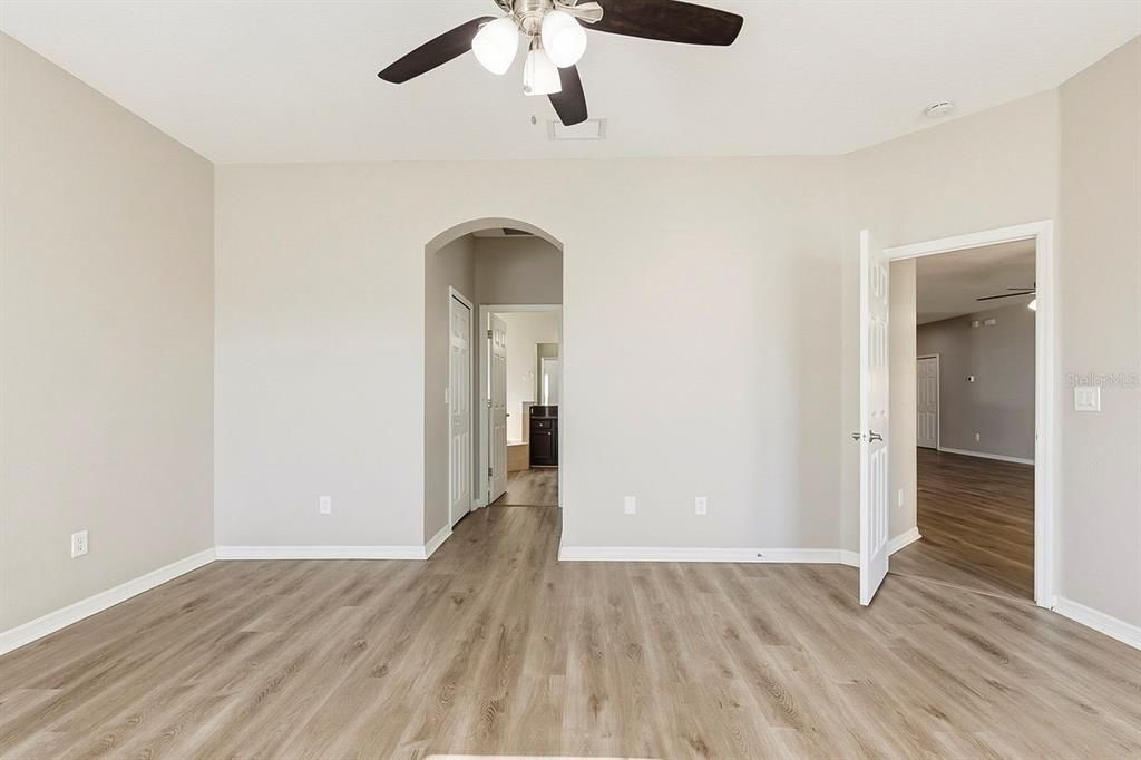 For Sale: $415,000 (4 beds, 3 baths, 3016 Square Feet)