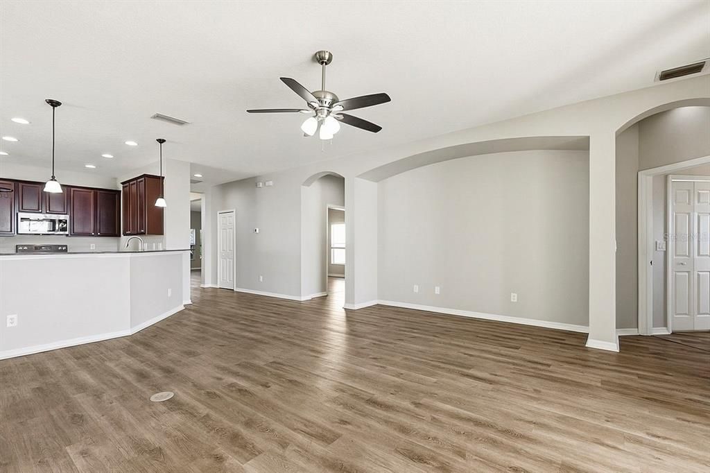 For Sale: $415,000 (4 beds, 3 baths, 3016 Square Feet)