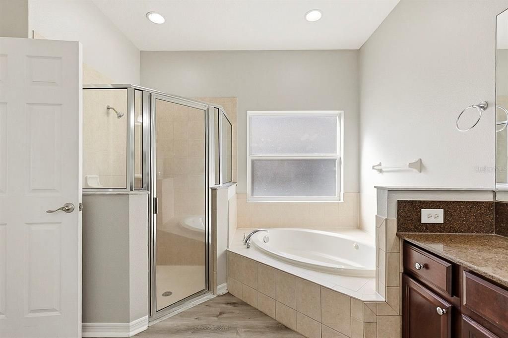 For Sale: $415,000 (4 beds, 3 baths, 3016 Square Feet)