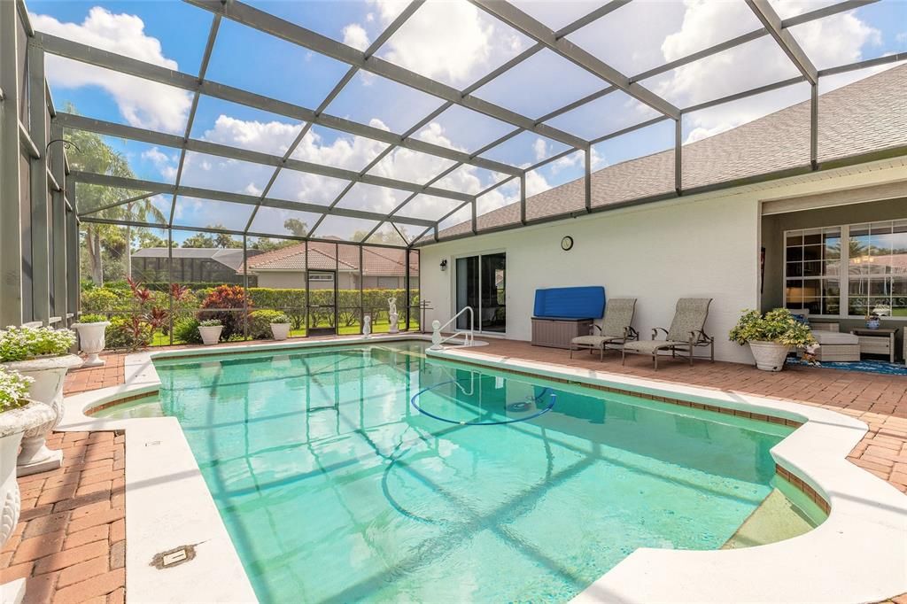 待售: $990,000 (4 贝兹, 3 浴室, 3758 平方英尺)