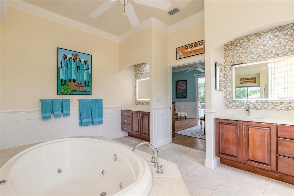 待售: $990,000 (4 贝兹, 3 浴室, 3758 平方英尺)