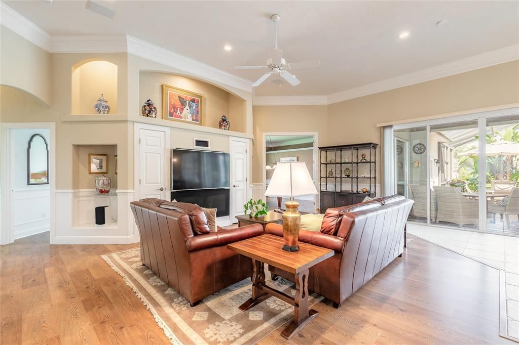 待售: $990,000 (4 贝兹, 3 浴室, 3758 平方英尺)