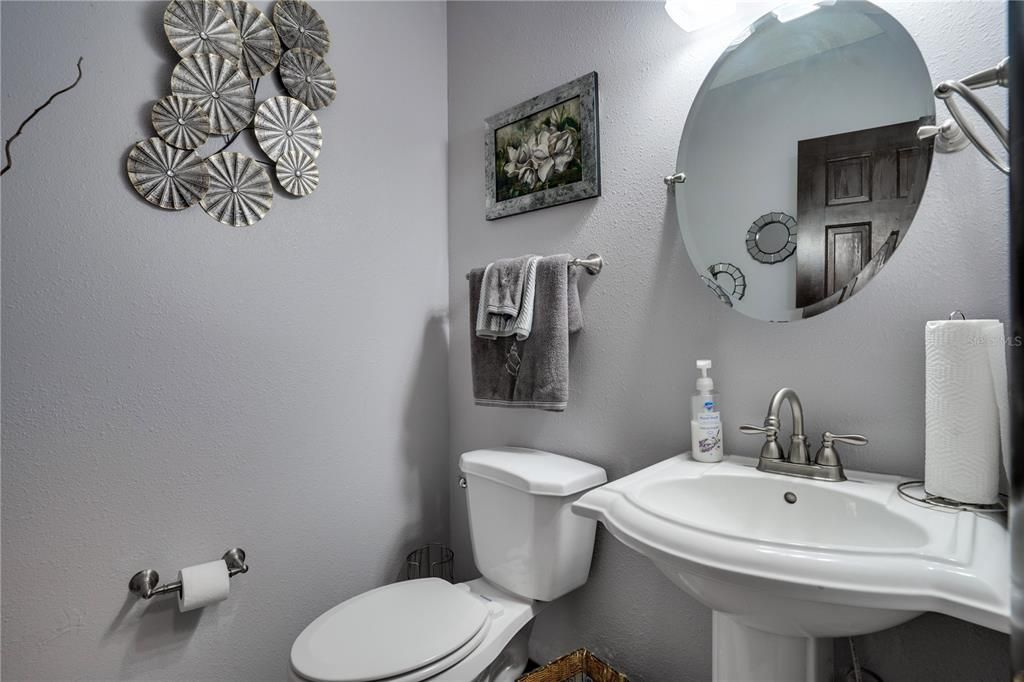 待售: $1,619,000 (13 贝兹, 10 浴室, 7064 平方英尺)