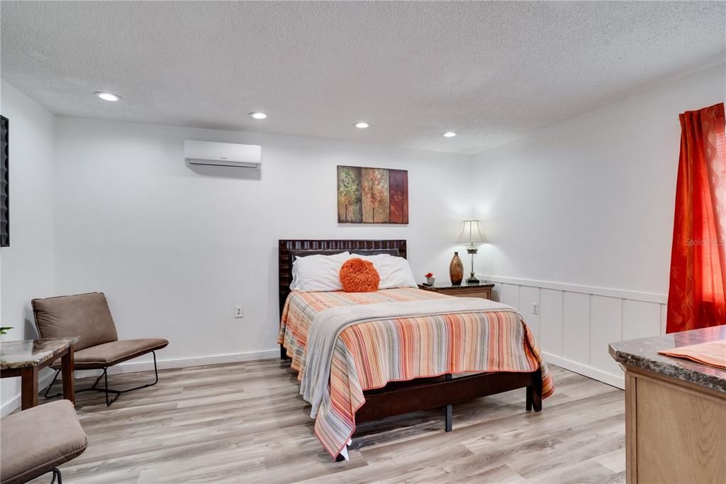 待售: $1,619,000 (13 贝兹, 10 浴室, 7064 平方英尺)