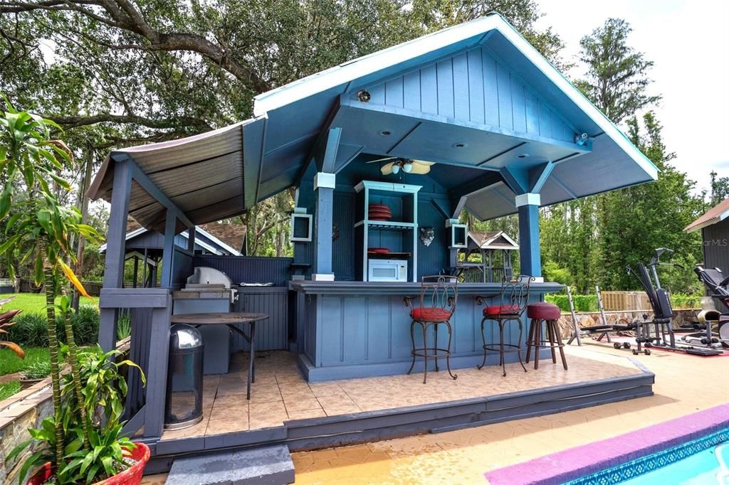 待售: $1,619,000 (13 贝兹, 10 浴室, 7064 平方英尺)