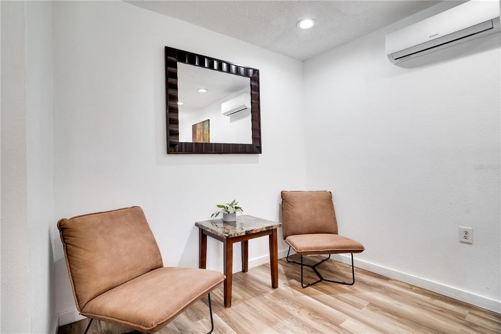 待售: $1,619,000 (13 贝兹, 10 浴室, 7064 平方英尺)