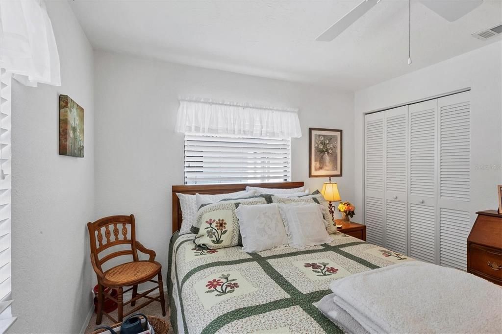 На продажу: $238,000 (2 спален, 2 ванн, 1112 Квадратных фут)