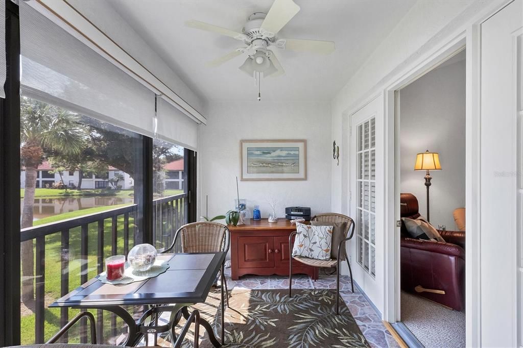 На продажу: $238,000 (2 спален, 2 ванн, 1112 Квадратных фут)