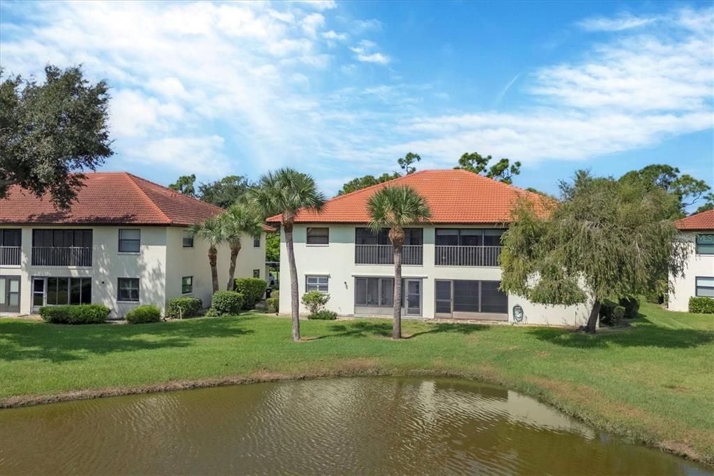 На продажу: $238,000 (2 спален, 2 ванн, 1112 Квадратных фут)