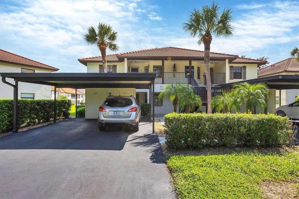 На продажу: $238,000 (2 спален, 2 ванн, 1112 Квадратных фут)