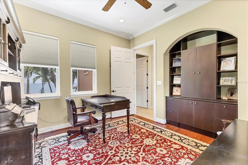 出租: $9,000 (4 贝兹, 4 浴室, 3689 平方英尺)