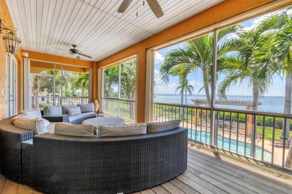 出租: $9,000 (4 贝兹, 4 浴室, 3689 平方英尺)