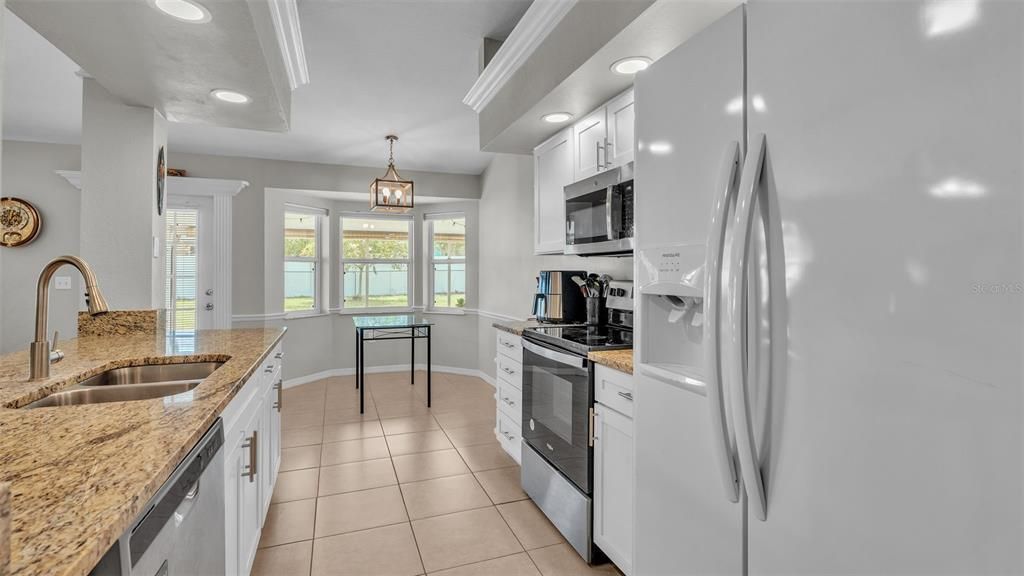 Под контрактом: $309,999 (3 спален, 2 ванн, 1609 Квадратных фут)