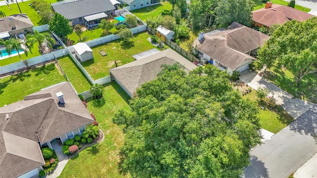 Под контрактом: $309,999 (3 спален, 2 ванн, 1609 Квадратных фут)