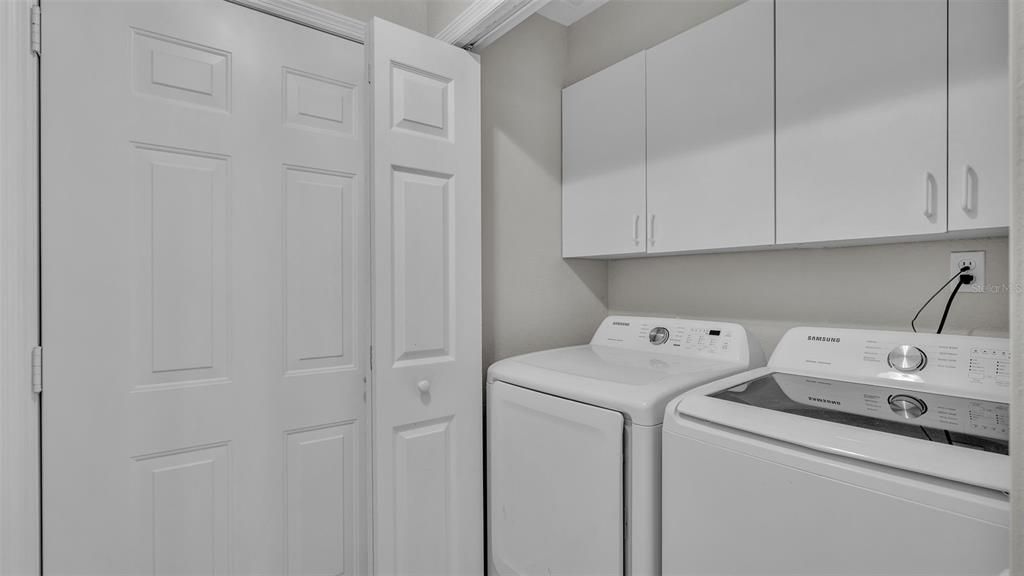 Под контрактом: $309,999 (3 спален, 2 ванн, 1609 Квадратных фут)