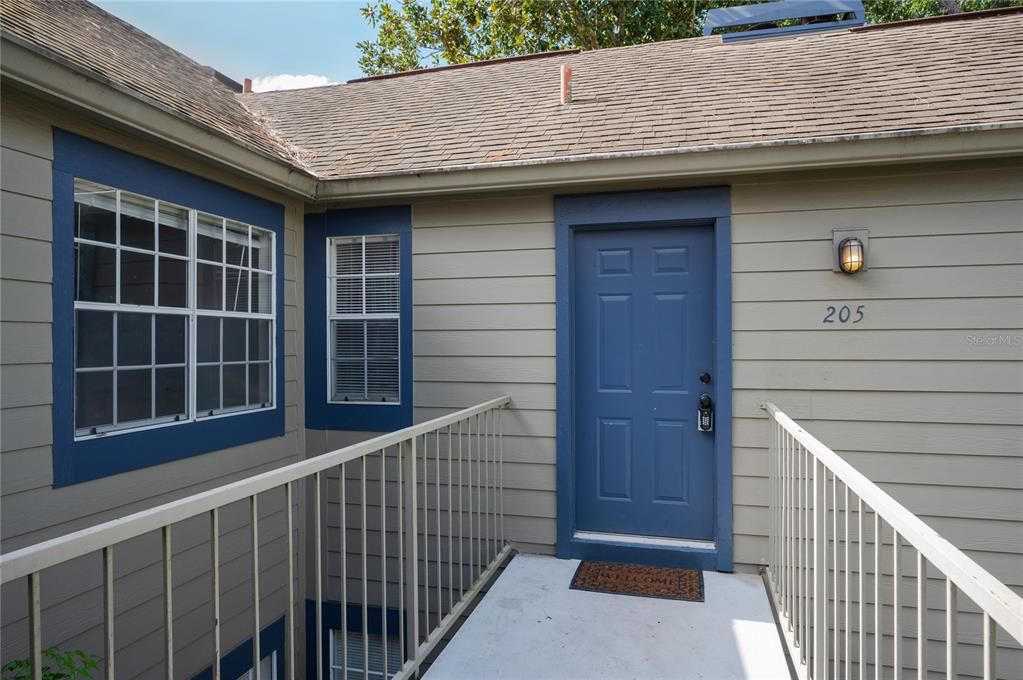 На продажу: $198,500 (2 спален, 2 ванн, 998 Квадратных фут)