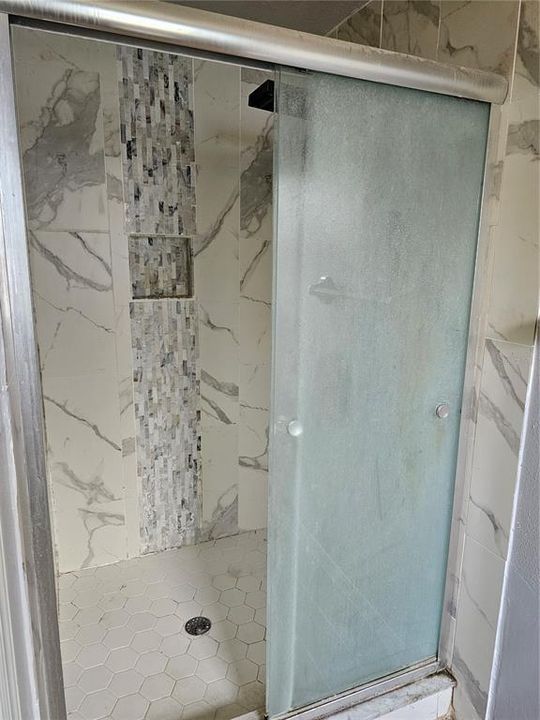 Под контрактом: $230,000 (3 спален, 2 ванн, 1317 Квадратных фут)