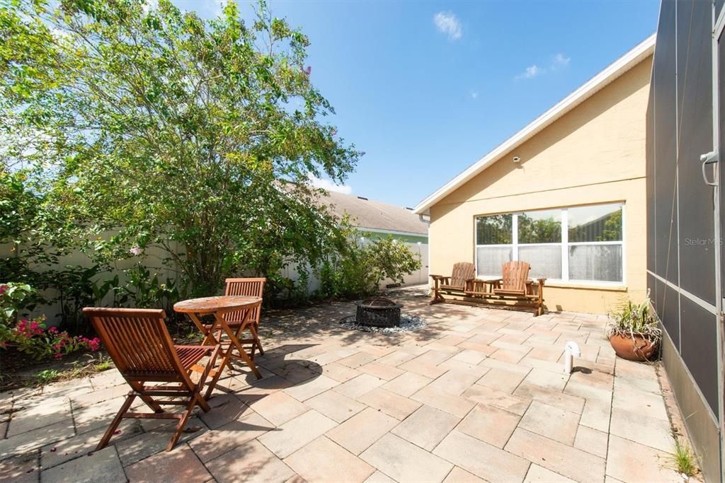 На продажу: $399,000 (4 спален, 3 ванн, 2061 Квадратных фут)