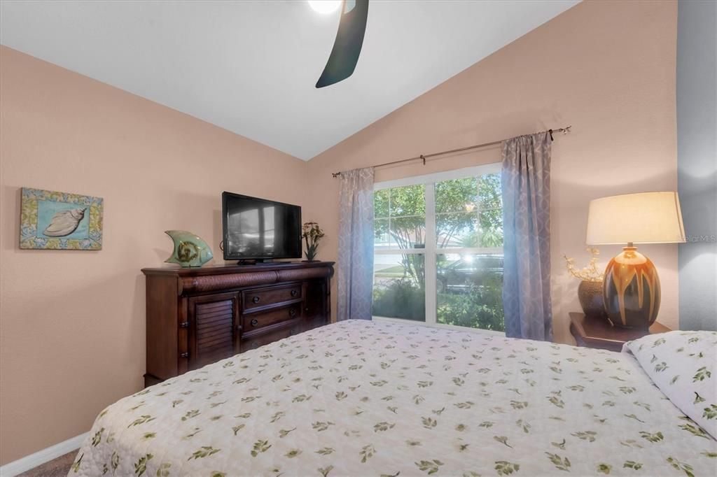 На продажу: $399,000 (4 спален, 3 ванн, 2061 Квадратных фут)