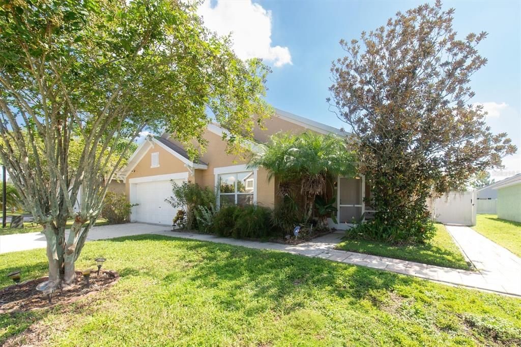 На продажу: $399,000 (4 спален, 3 ванн, 2061 Квадратных фут)