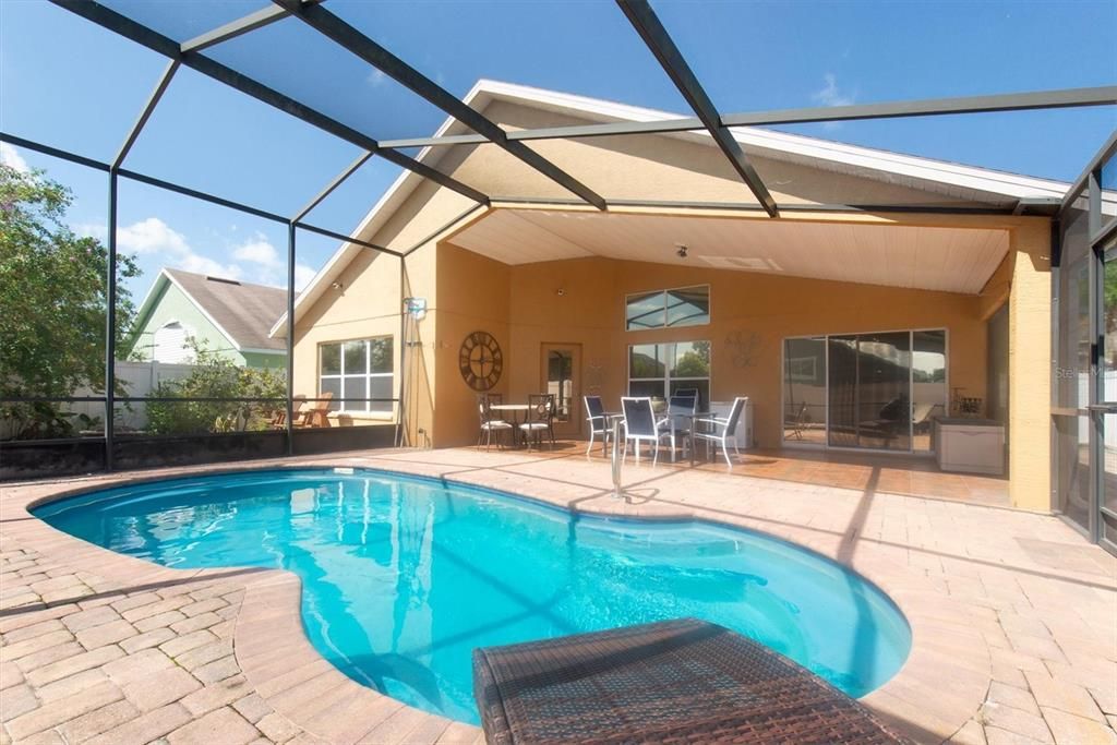 На продажу: $399,000 (4 спален, 3 ванн, 2061 Квадратных фут)