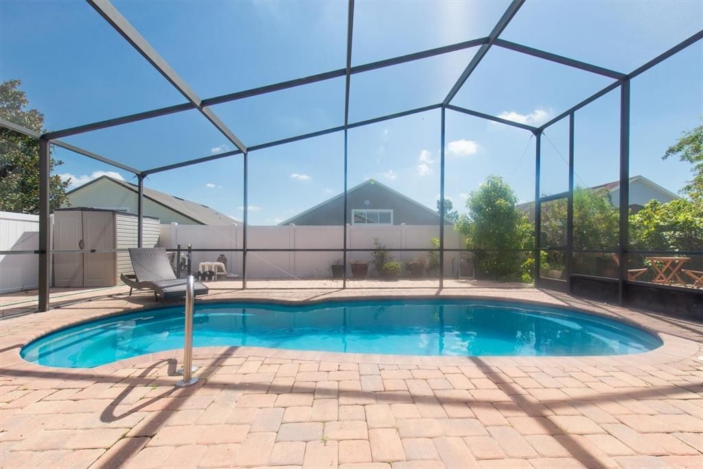 На продажу: $399,000 (4 спален, 3 ванн, 2061 Квадратных фут)