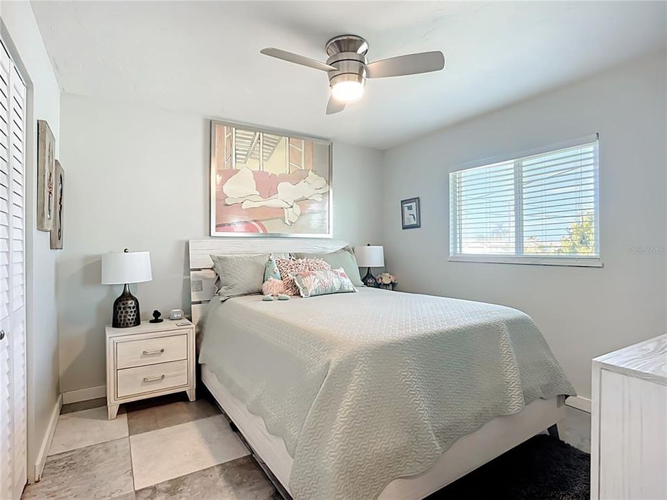 En Venta: $829,000 (3 camas, 2 baños, 2324 Pies cuadrados)