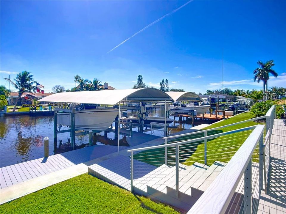 En Venta: $829,000 (3 camas, 2 baños, 2324 Pies cuadrados)