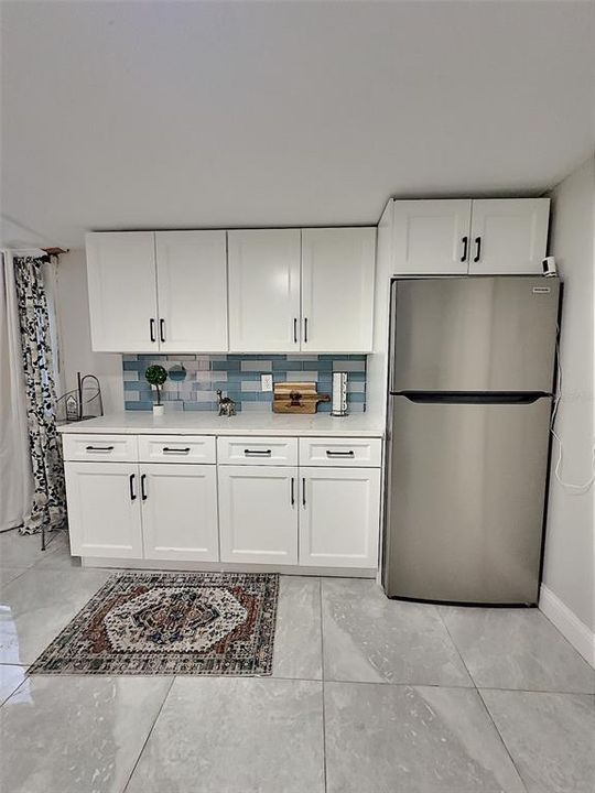 合同活跃: $239,900 (2 贝兹, 1 浴室, 1190 平方英尺)