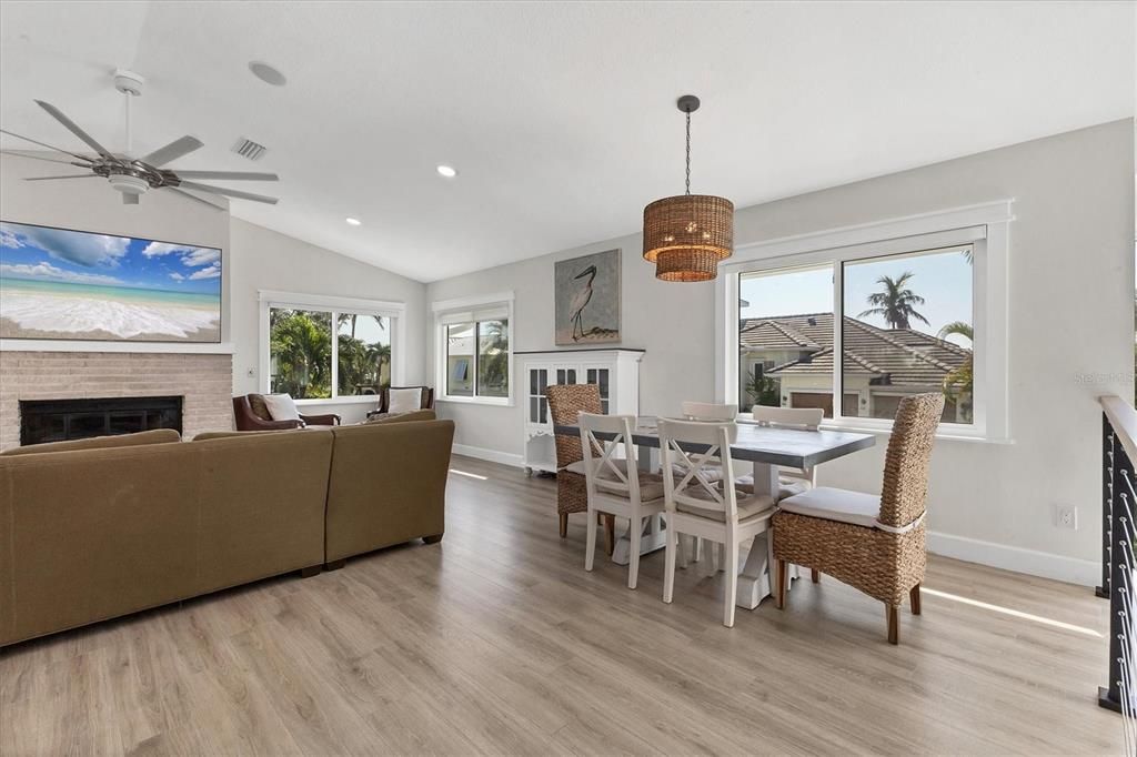 出租: $10,000 (3 贝兹, 2 浴室, 1882 平方英尺)