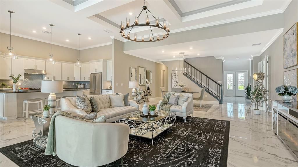 合同活跃: $1,599,000 (4 贝兹, 4 浴室, 3963 平方英尺)