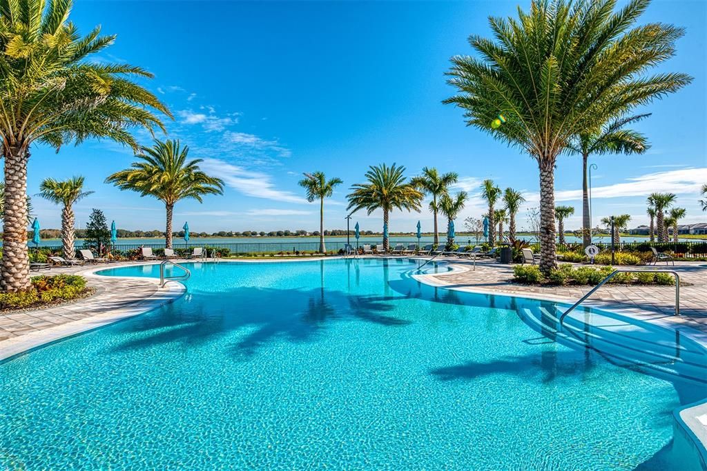 合同活跃: $1,599,000 (4 贝兹, 4 浴室, 3963 平方英尺)