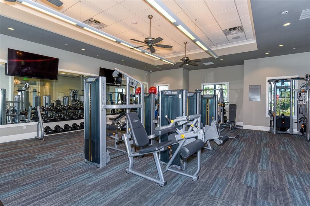 合同活跃: $1,599,000 (4 贝兹, 4 浴室, 3963 平方英尺)