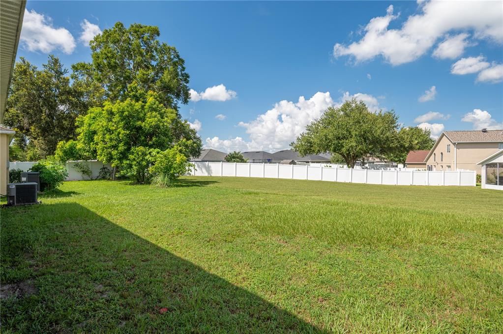 Active With Contract: $289,999 (4 beds, 2 baths, 1861 Square Feet)