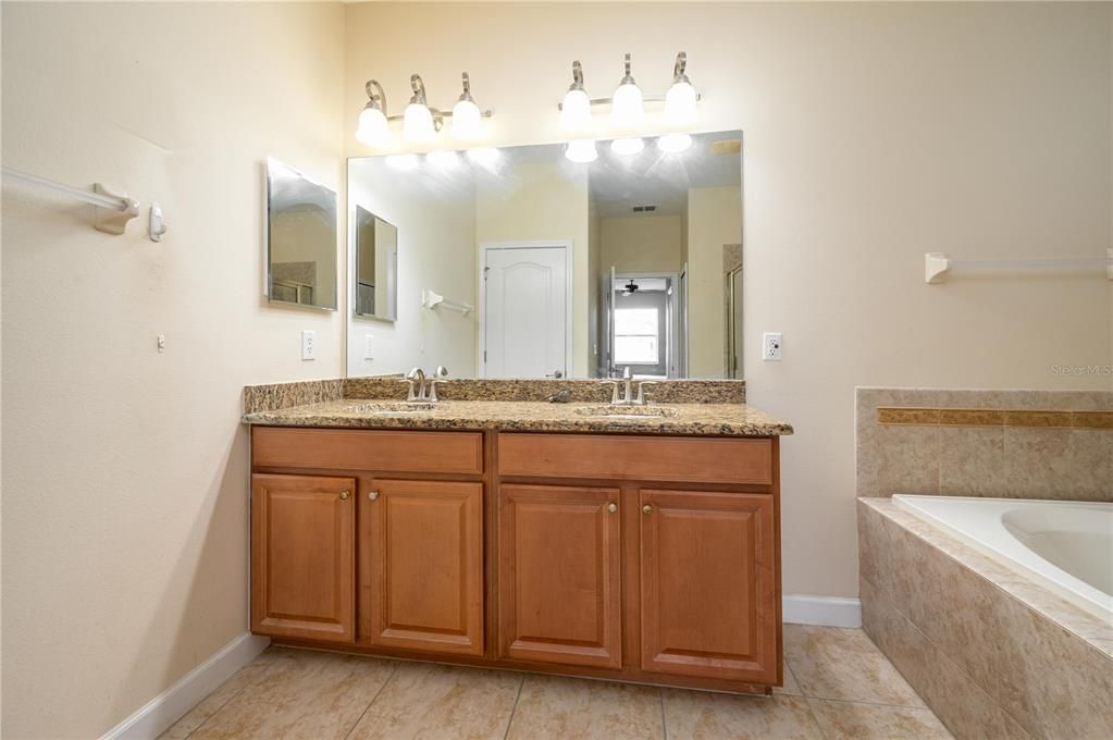 Active With Contract: $289,999 (4 beds, 2 baths, 1861 Square Feet)