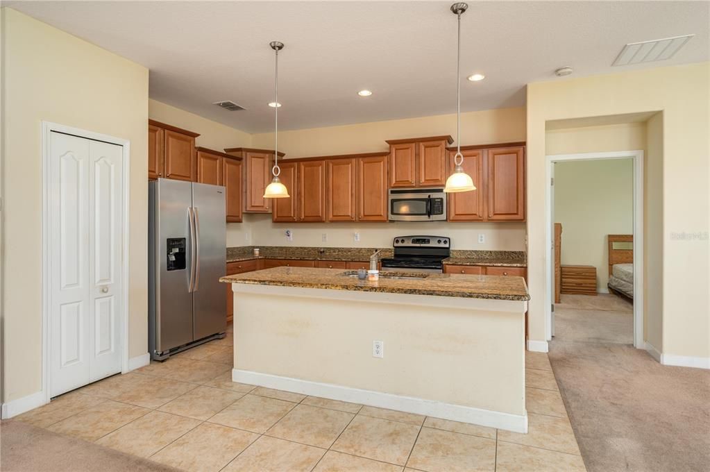 Active With Contract: $289,999 (4 beds, 2 baths, 1861 Square Feet)