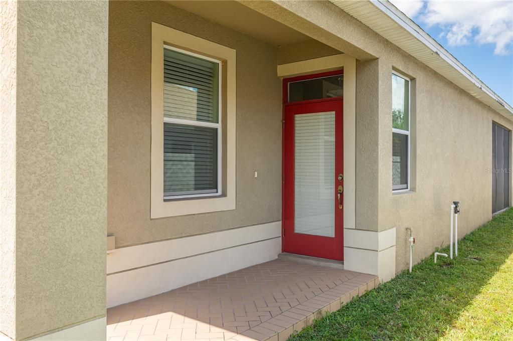 Active With Contract: $289,999 (4 beds, 2 baths, 1861 Square Feet)