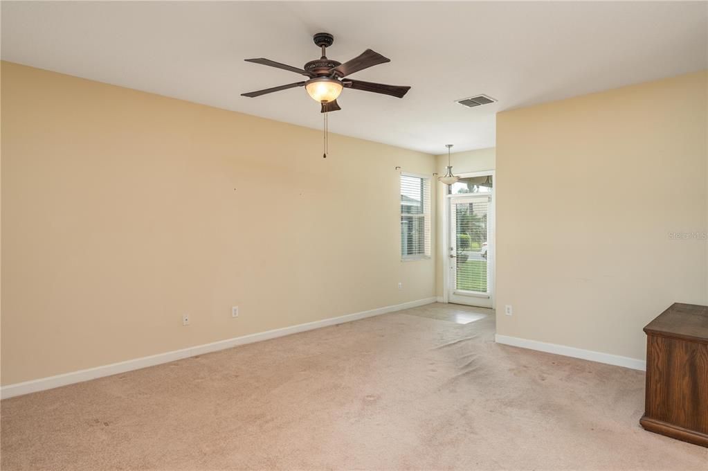 Active With Contract: $289,999 (4 beds, 2 baths, 1861 Square Feet)