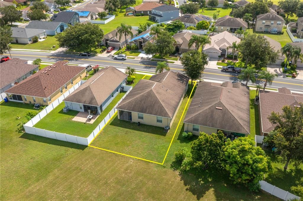 Active With Contract: $289,999 (4 beds, 2 baths, 1861 Square Feet)