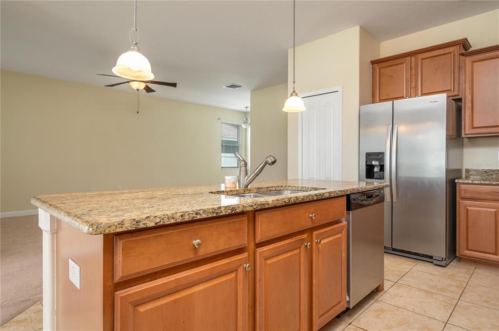 Active With Contract: $289,999 (4 beds, 2 baths, 1861 Square Feet)