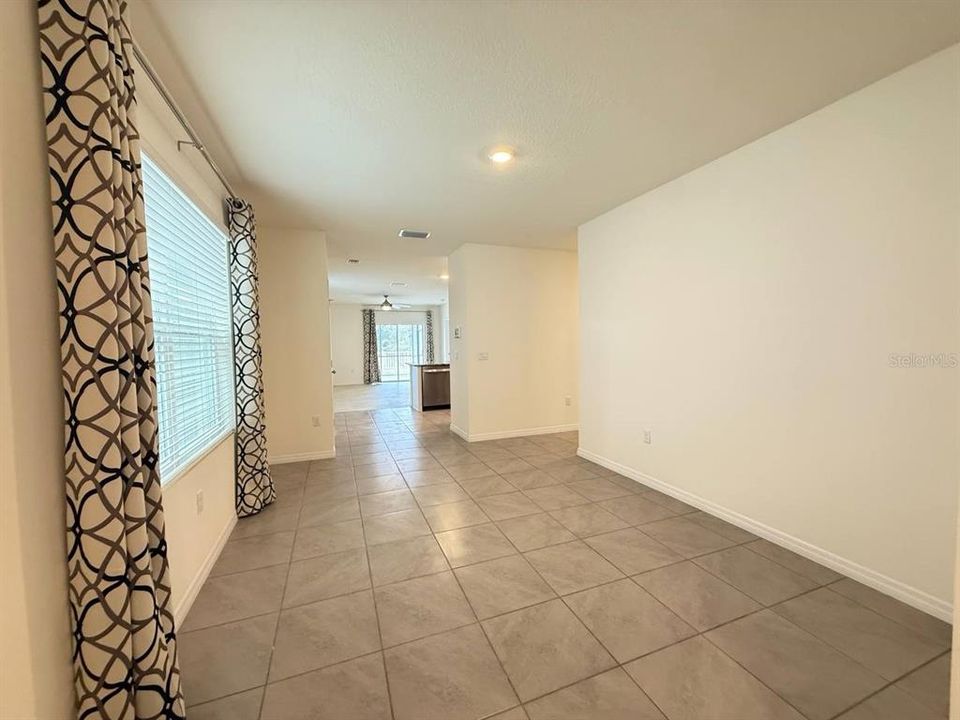 出租: $2,200 (3 贝兹, 2 浴室, 1516 平方英尺)